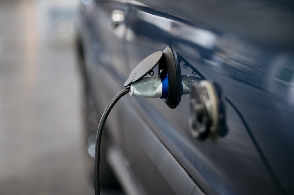 Electrify Now : l’Europe mise sur l’électrification mondiale, mais le vrai test sera dans les réseaux et le méthane