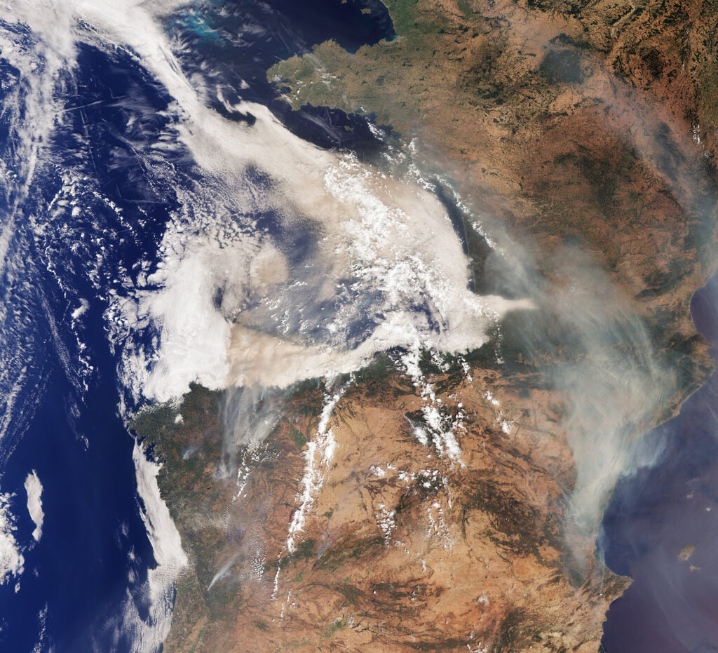 Pollution de l’air : un rapport de l’OMM alerte sur les fumées d’incendie